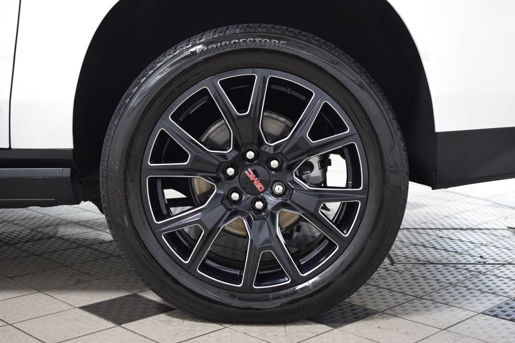 2024 GMC Yukon XL Denali - Photo 29