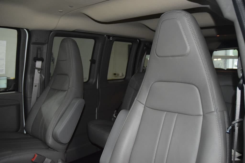 2026 Chevrolet Express Passenger LS - Photo 32