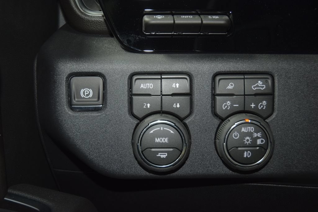 2026 Chevrolet Silverado 2500 HD LTZ - Photo 41
