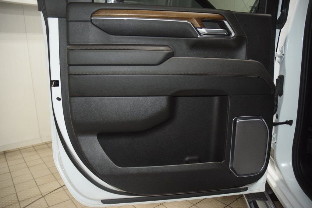 2024 Chevrolet Silverado 3500HD High Country - Photo 46