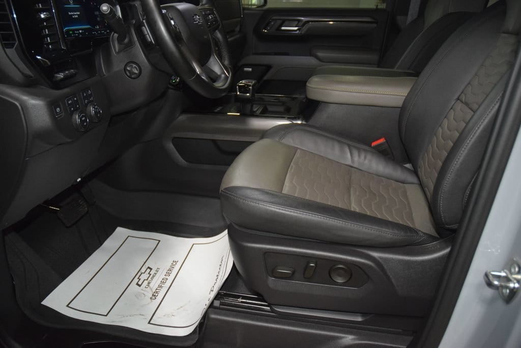 2024 Chevrolet Silverado 1500 ZR2 - Photo 45