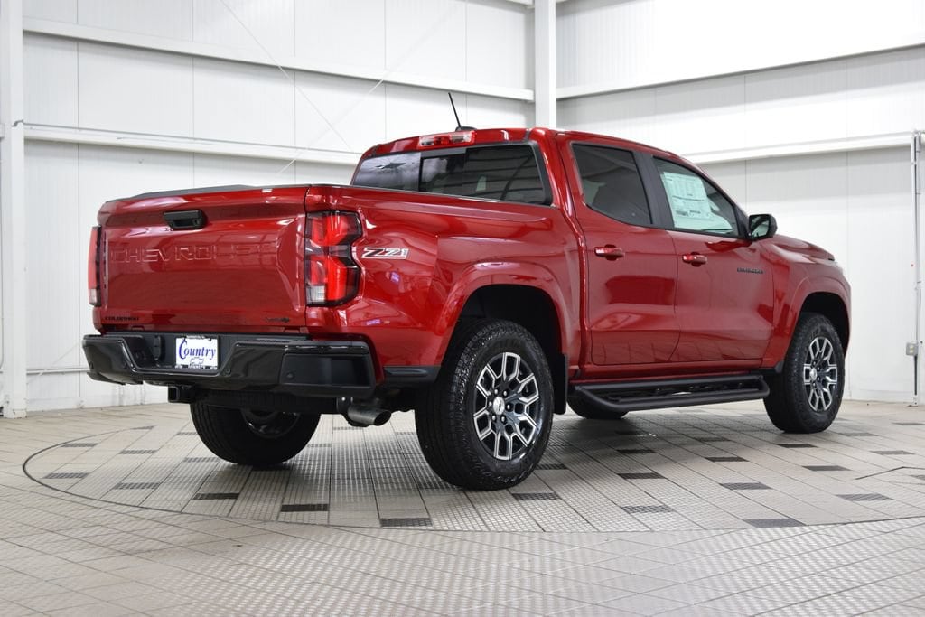 2026 Chevrolet Colorado Z71 - Photo 8