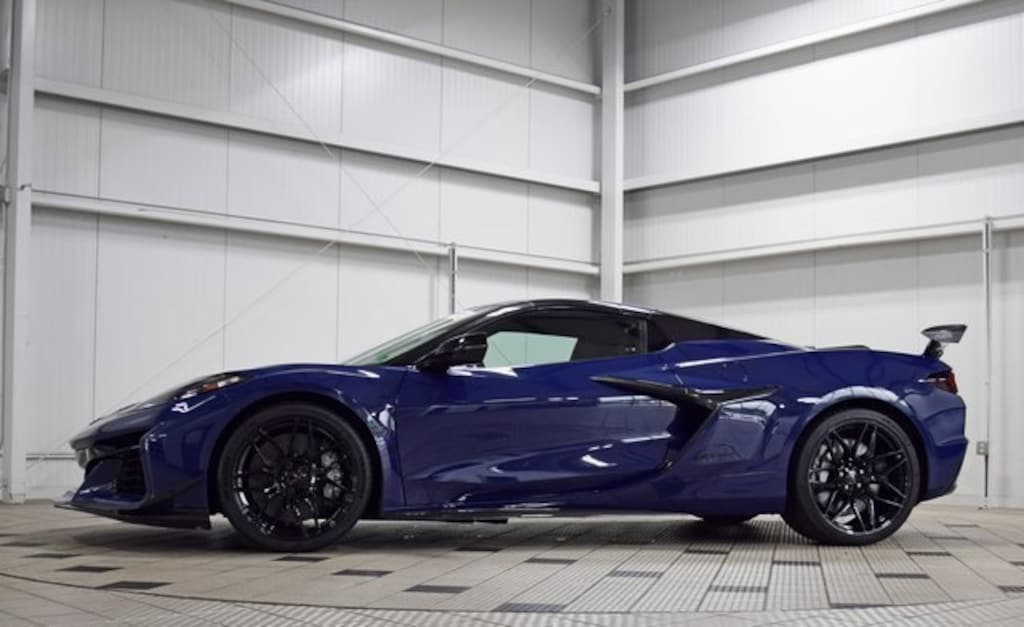 Used 2025 Chevrolet Corvette Z06 2LZ Convertible