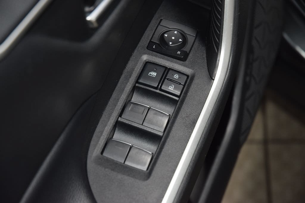 2022 Toyota RAV4 XLE - Photo 46