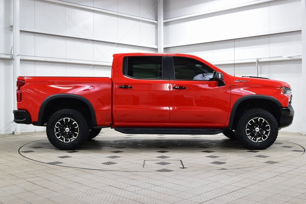 2024 Chevrolet Silverado 1500 ZR2 - Photo 9