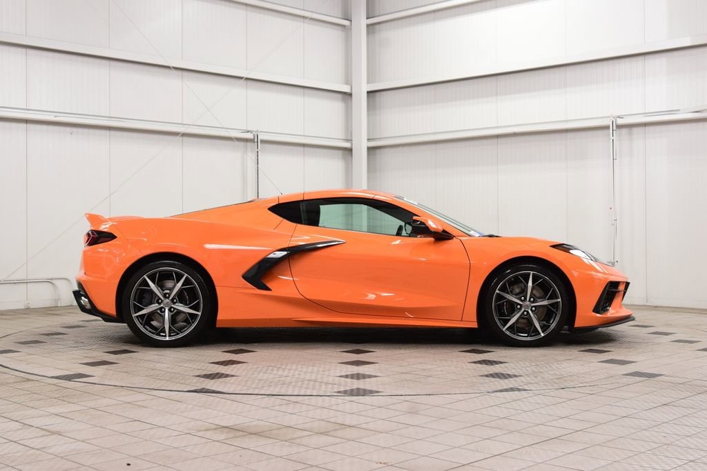 2023 Chevrolet Corvette 2LT - Photo 9