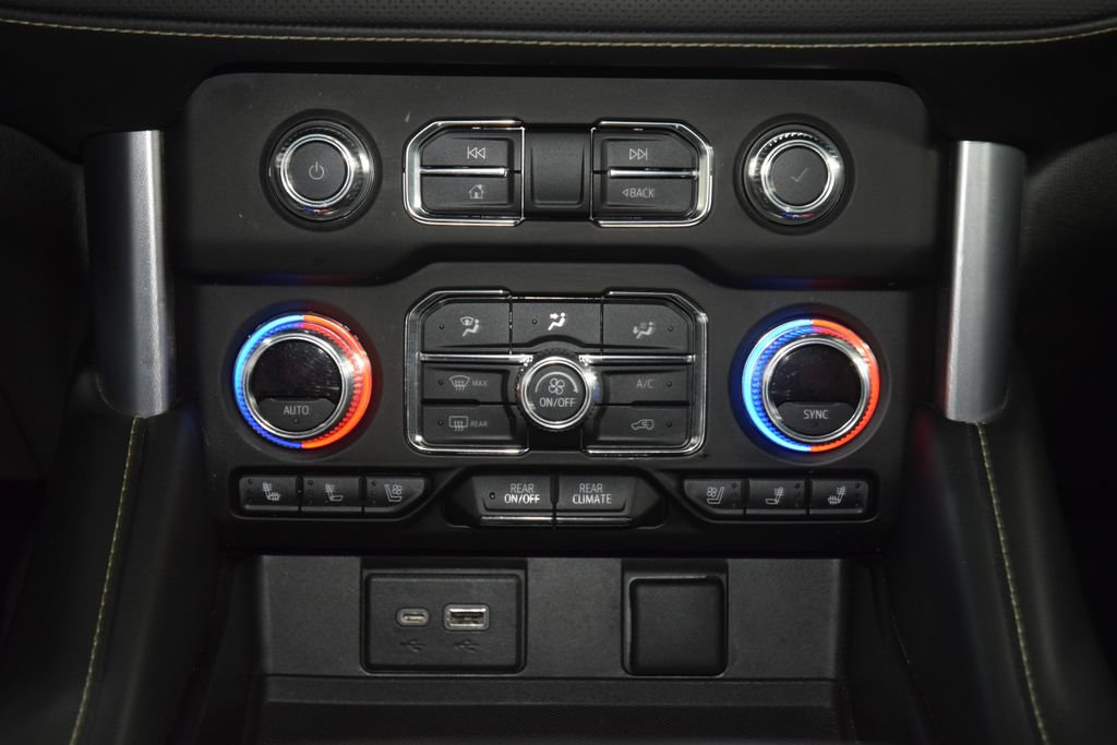2022 GMC Yukon SLT - Photo 35