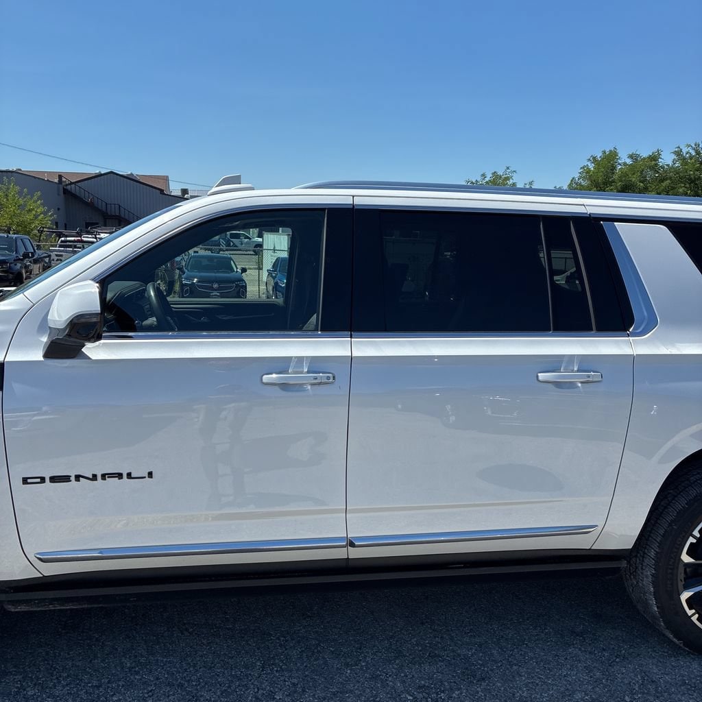 2023 GMC Yukon XL Denali - Photo 6