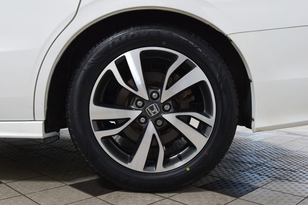 2024 Honda Odyssey Touring - Photo 22