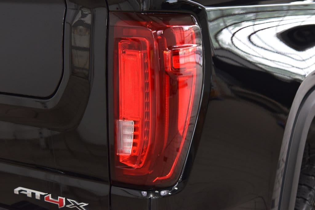 2023 GMC Sierra 1500 AT4X - Photo 20