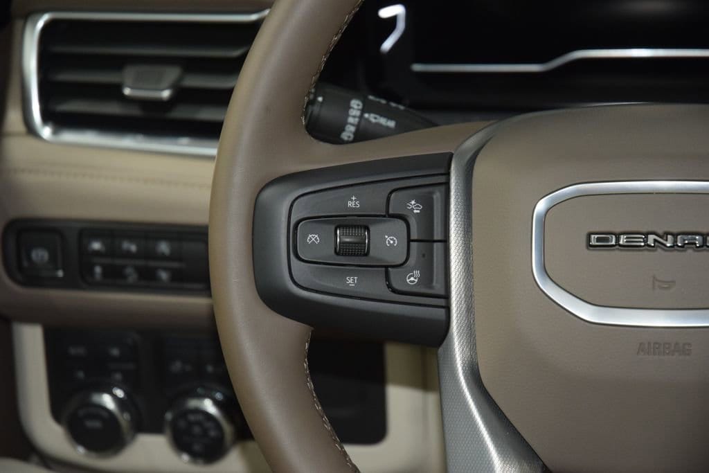 2024 GMC Yukon Denali - Photo 39