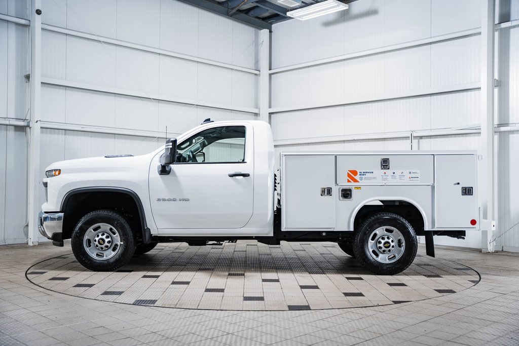2025 Chevrolet Silverado 2500HD Work Truck photo 2
