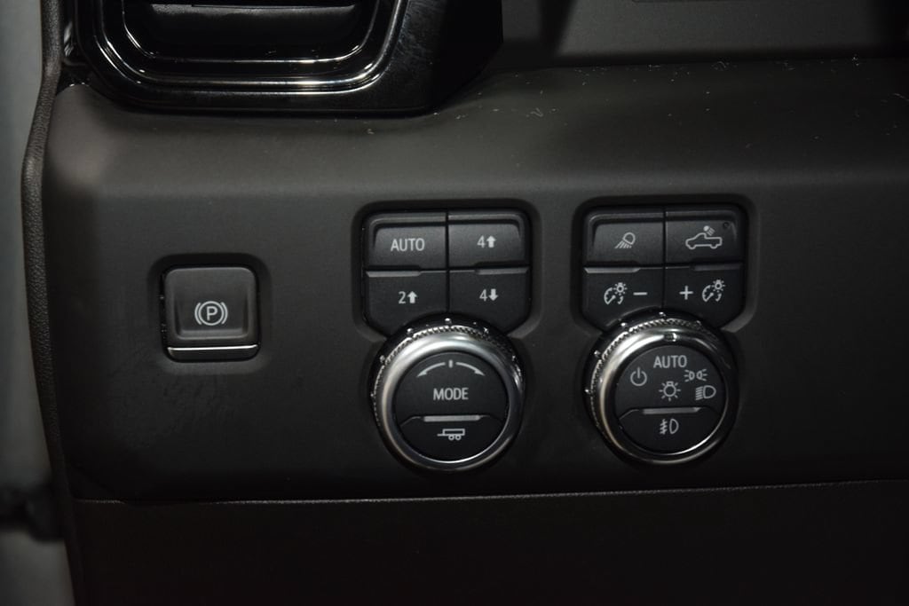2024 GMC Sierra 2500HD AT4 - Photo 40