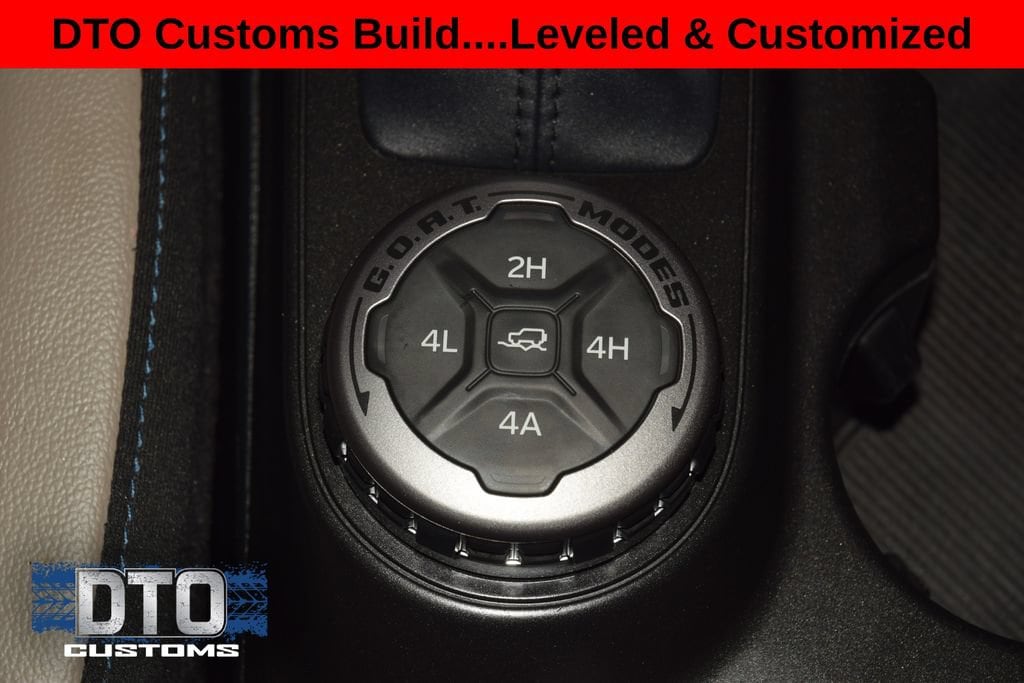 2023 Ford Bronco 4-Door Base - Photo 32