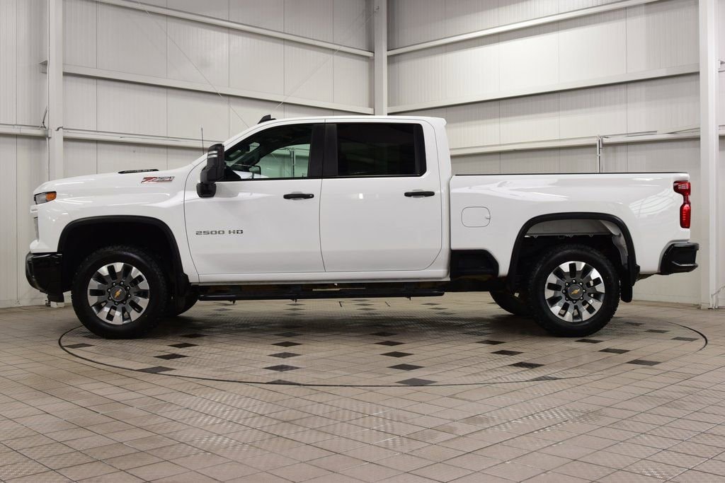 Used 2025 Chevrolet Silverado 2500 HD Custom Truck Crew Cab