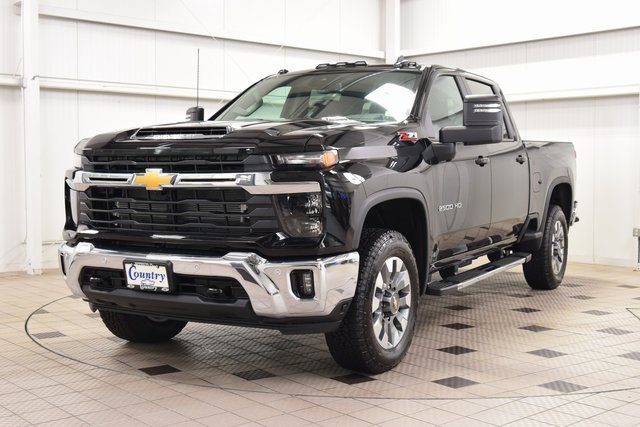 2025 Chevrolet Silverado 2500HD LT photo 3
