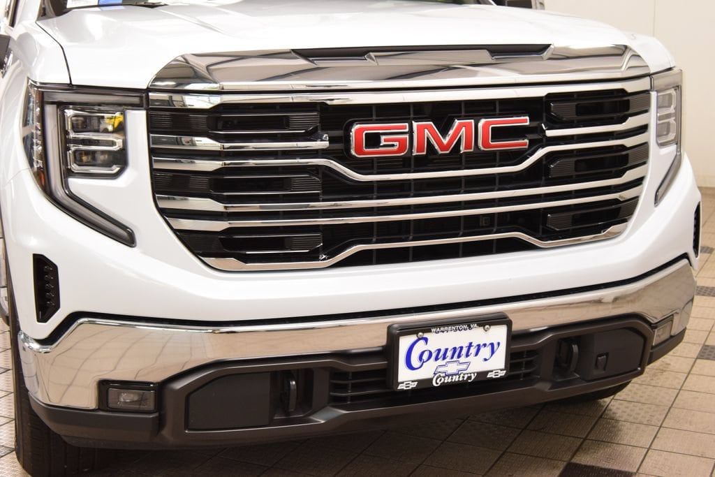 2026 GMC Sierra 1500 SLT - Photo 13