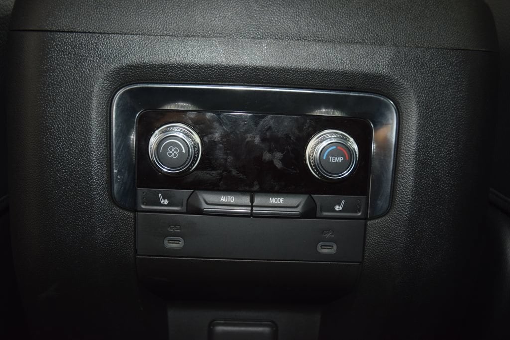 2024 GMC Yukon XL Denali - Photo 46