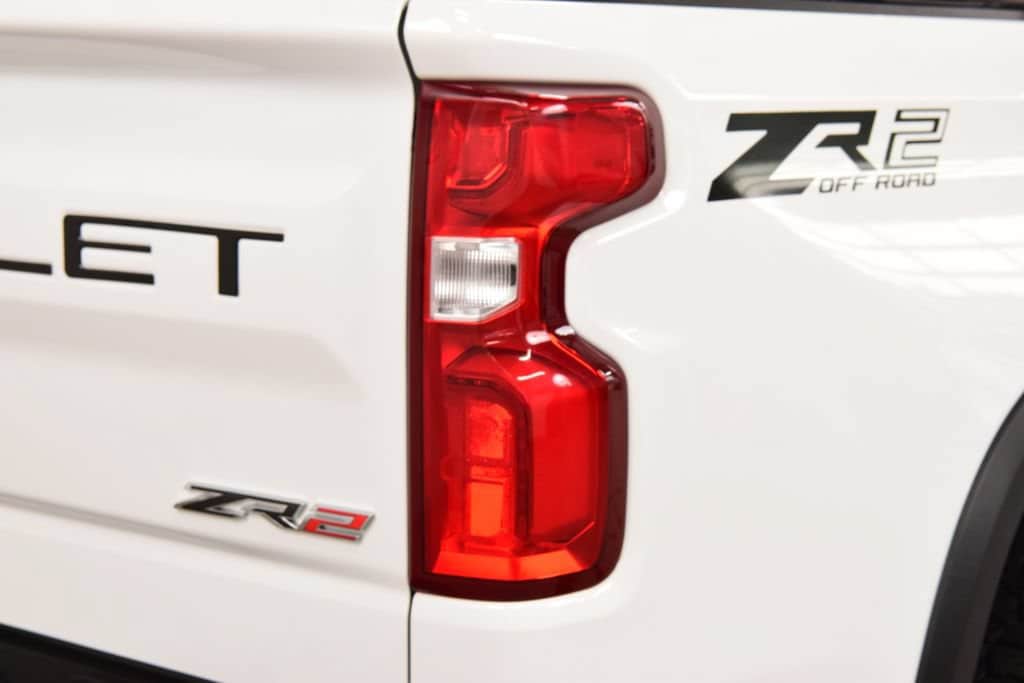 2023 Chevrolet Silverado 1500 ZR2 - Photo 23