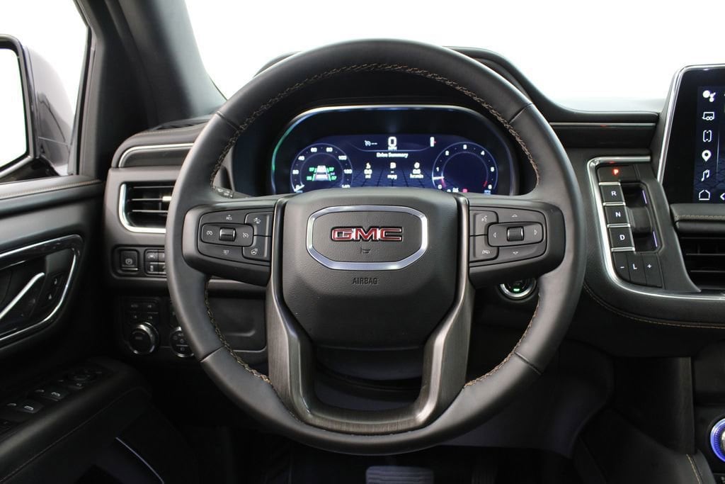 2024 GMC Yukon AT4 - Photo 14