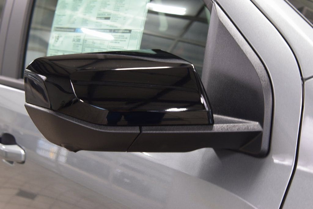 2026 Chevrolet Colorado Z71 - Photo 18