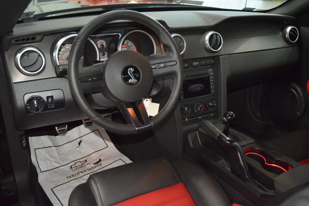 2009 Ford Mustang Shelby GT500 - Photo 32