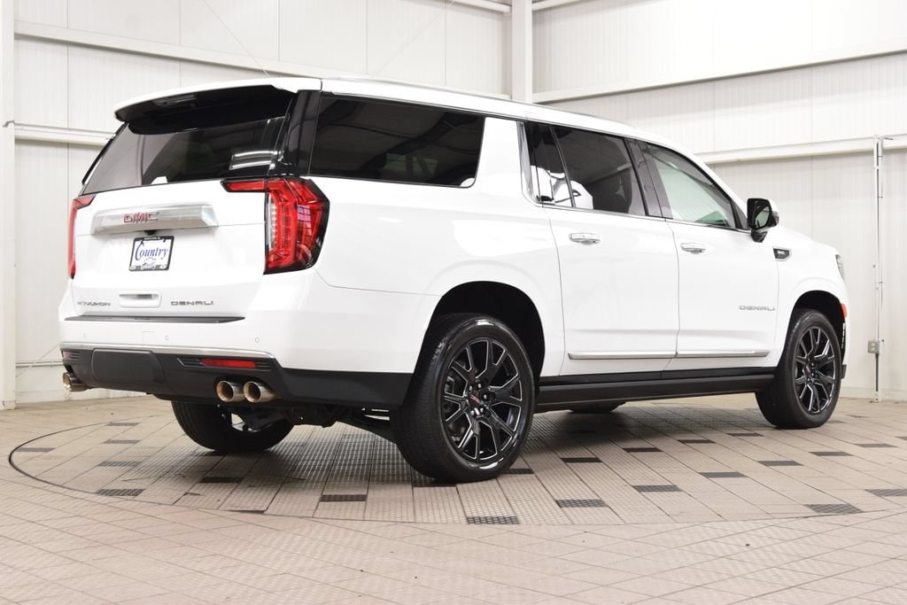 2024 GMC Yukon XL Denali - Photo 8