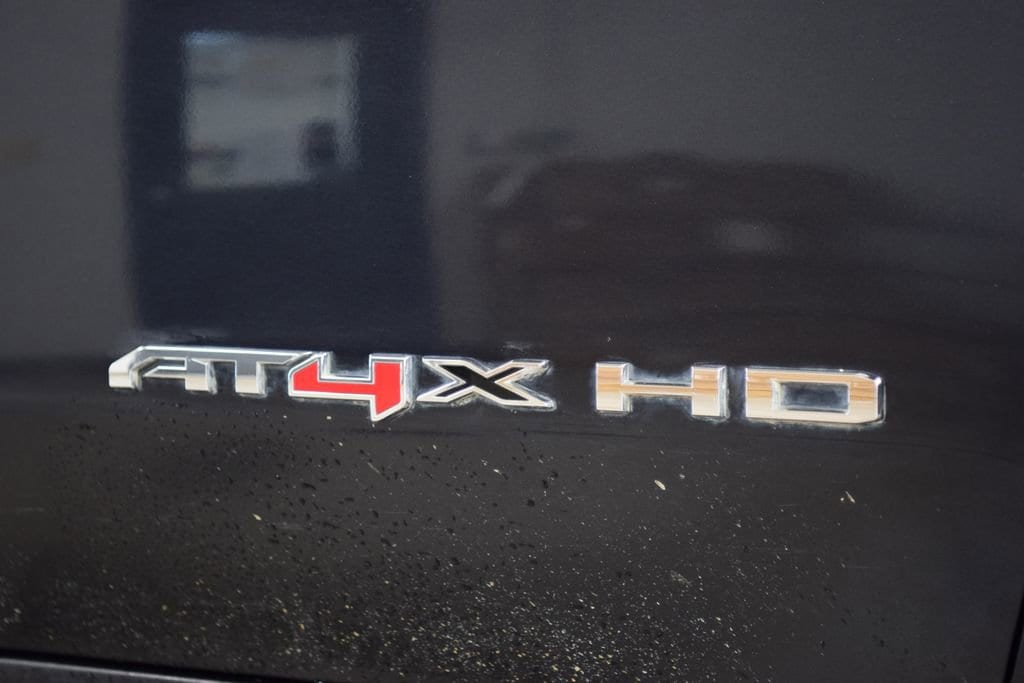 2024 GMC Sierra 2500HD AT4X - Photo 19