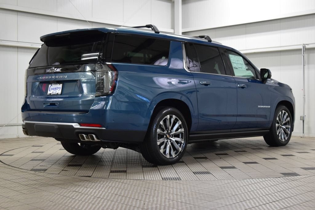 2026 Chevrolet Suburban High Country - Photo 8