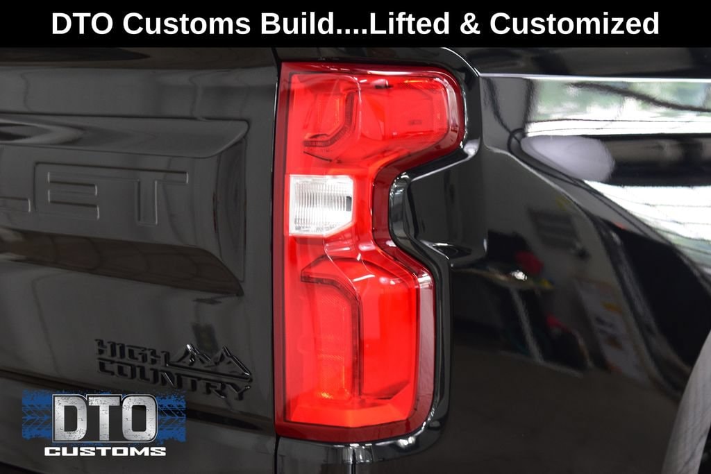 2025 Chevrolet Silverado 1500 High Country - Photo 17