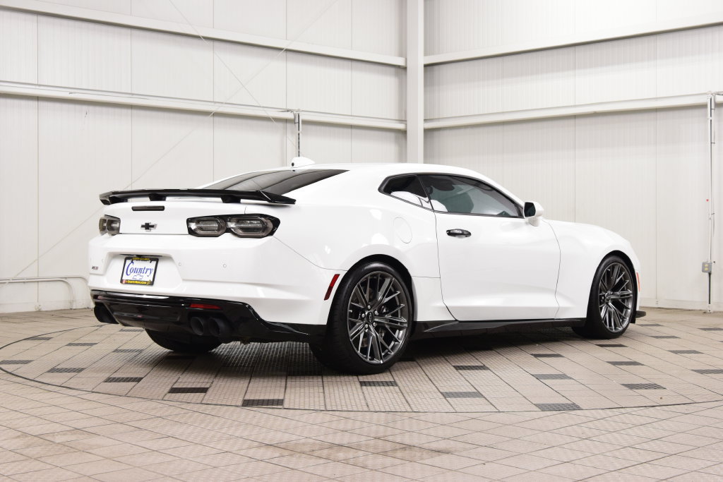 2023 Chevrolet Camaro ZL1 - Photo 8