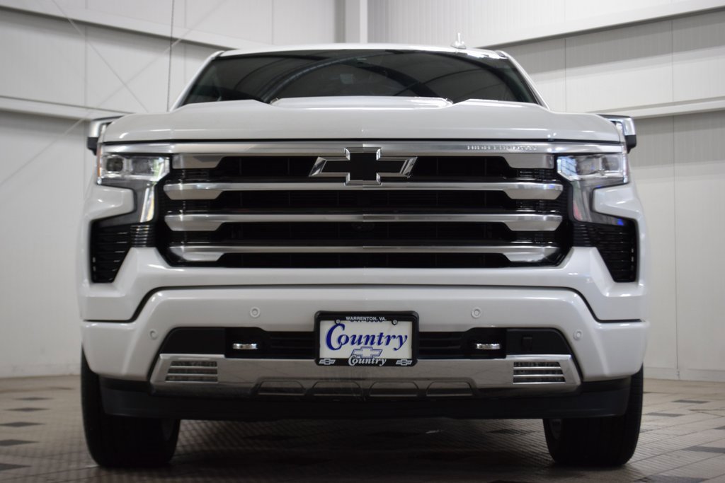 2023 Chevrolet Silverado 1500 High Country photo 2