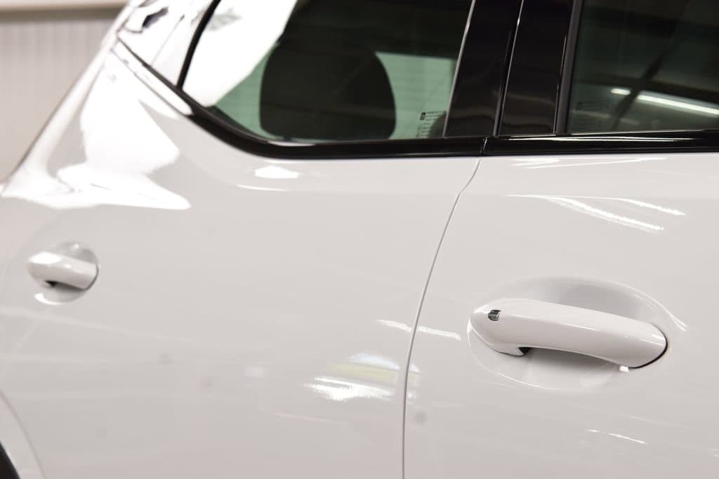 2027 Chevrolet Bolt RS - Photo 18