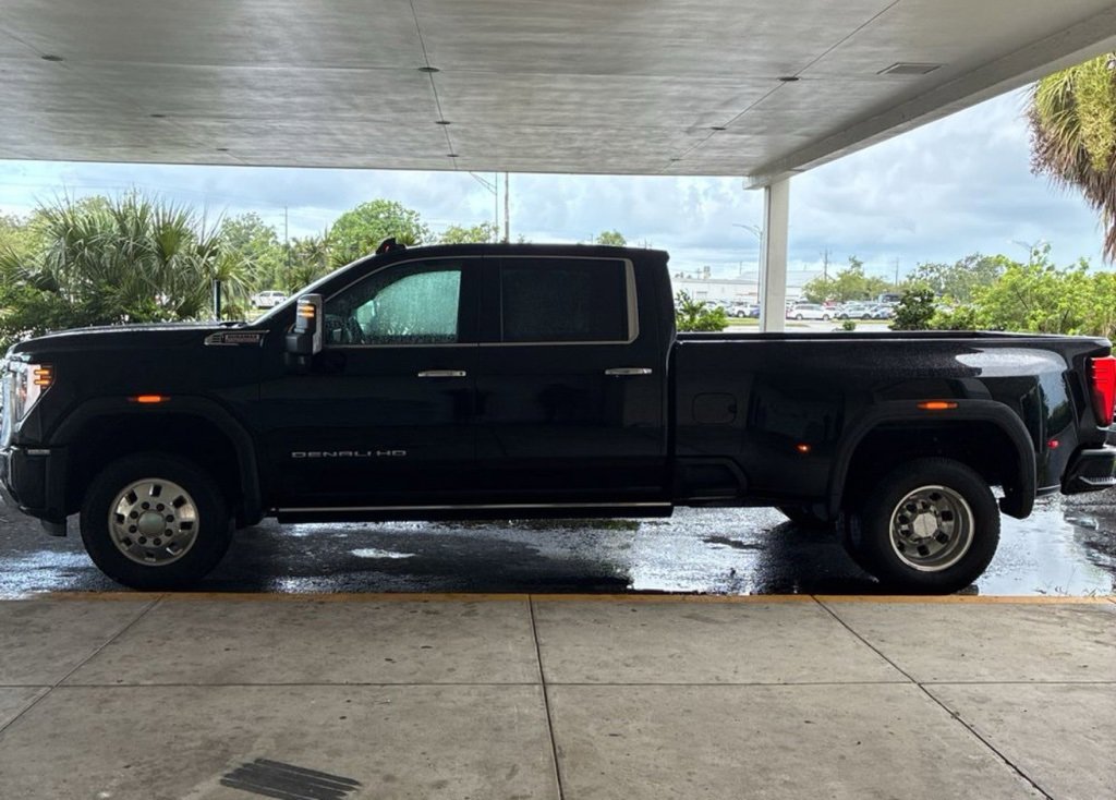 2024 Gmc Sierra 3500 HD Denali photo 4