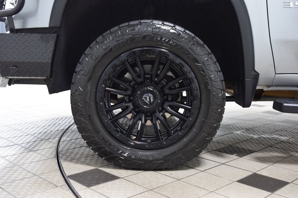 2025 Chevrolet Silverado 3500HD LTZ - Photo 31