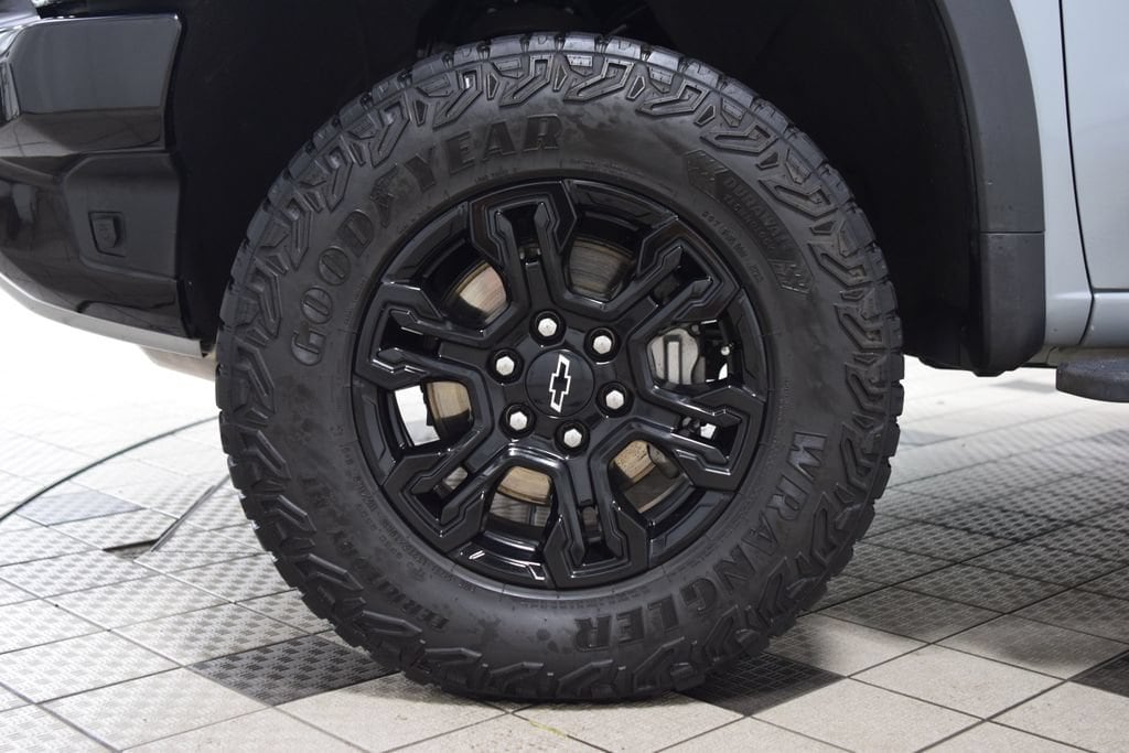 2024 Chevrolet Silverado 1500 ZR2 - Photo 31
