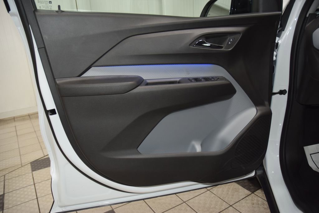 2027 Chevrolet Bolt RS - Photo 41