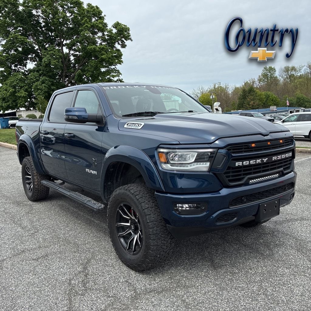 2023 RAM 1500 Big Horn/Lone Star 4x4 Crew Cab 5'7's photo