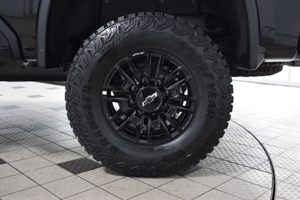 2026 Chevrolet Silverado 2500 HD ZR2 - Photo 31