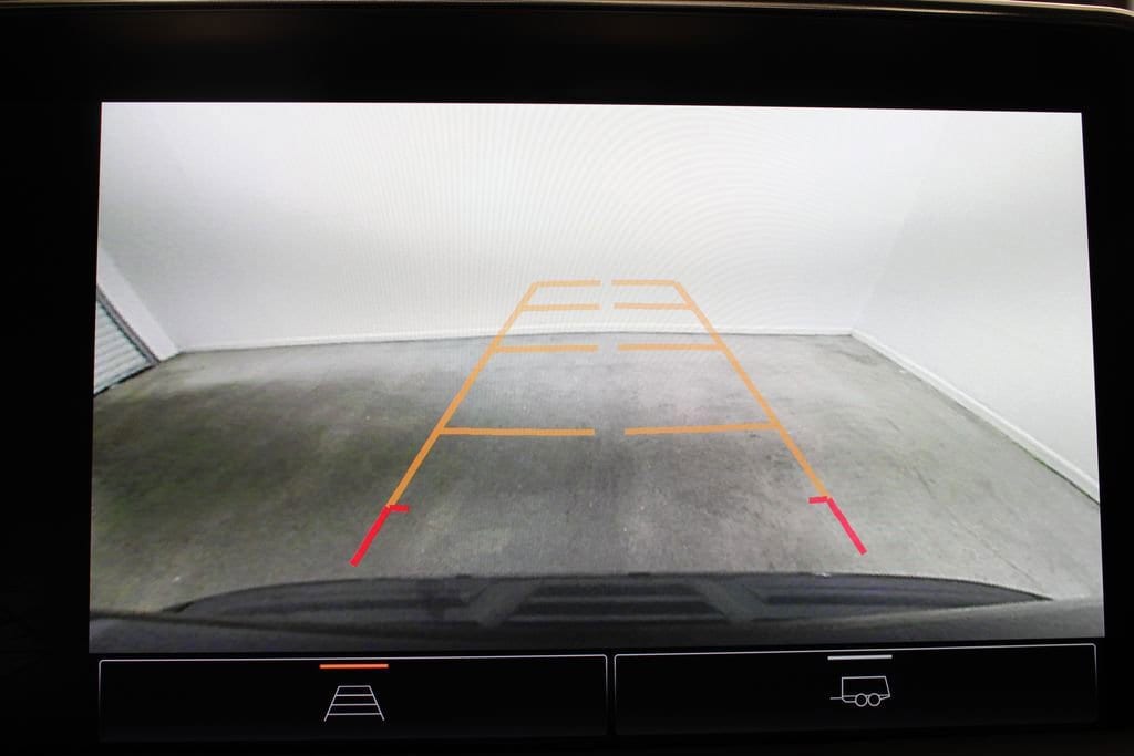2024 GMC Yukon AT4 - Photo 10