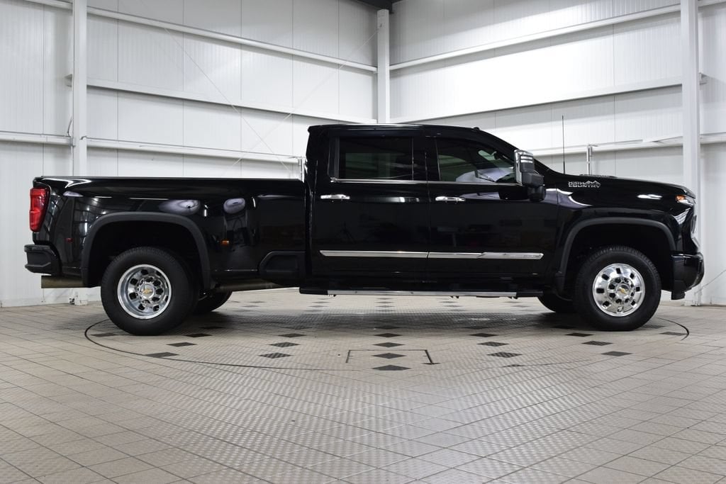 2024 Chevrolet Silverado 3500HD High Country - Photo 9