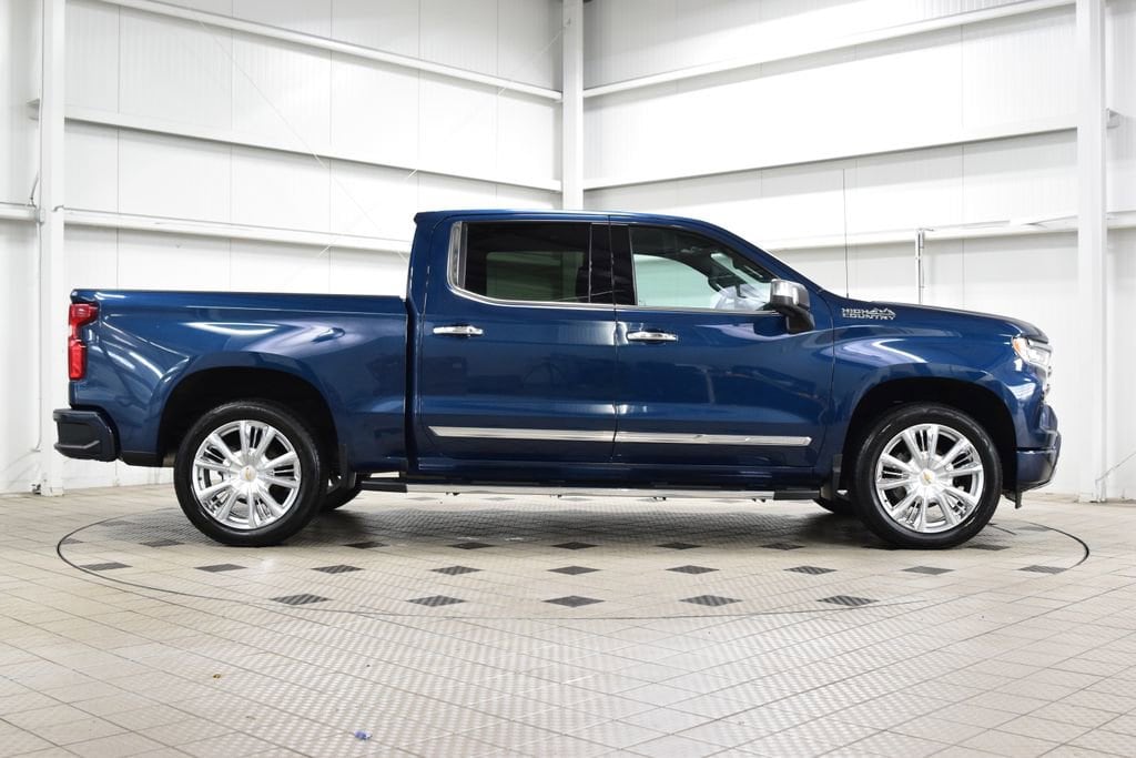 2023 Chevrolet Silverado 1500 High Country - Photo 9