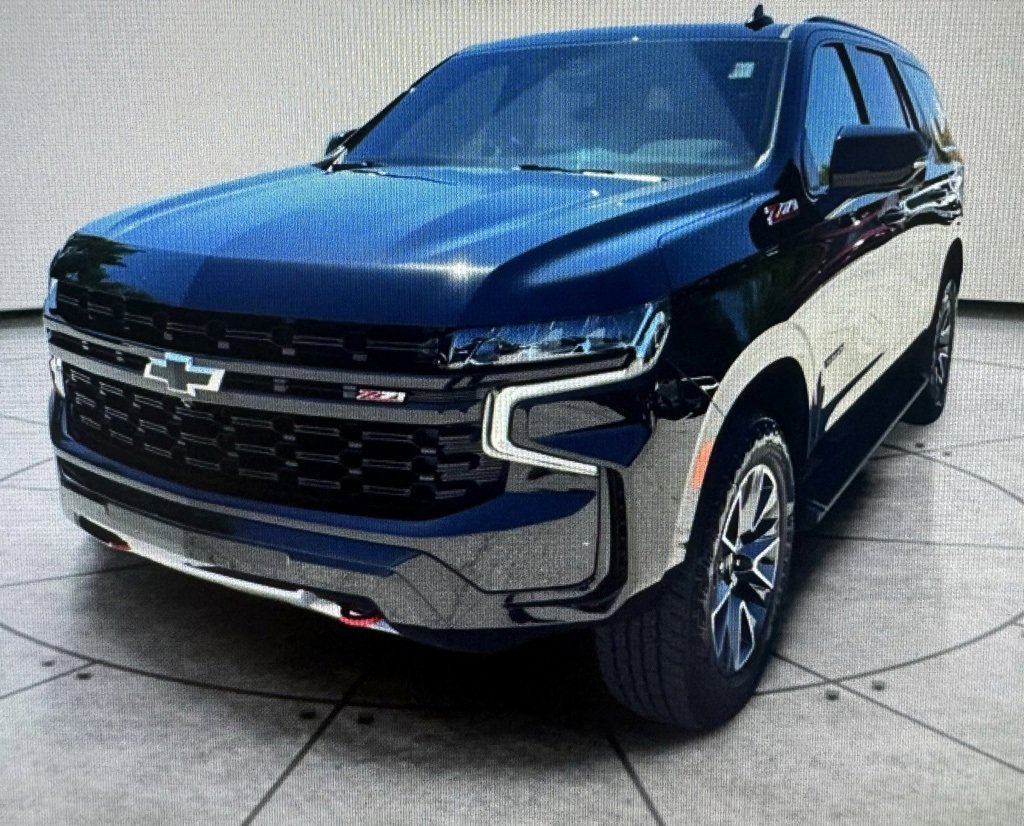 2024 Chevrolet Tahoe Z71 photo 2