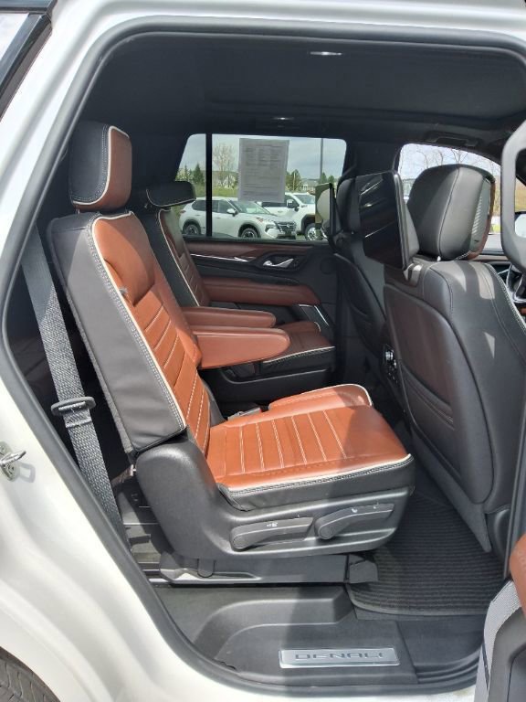 2024 GMC Yukon Denali Ultimate - Photo 17