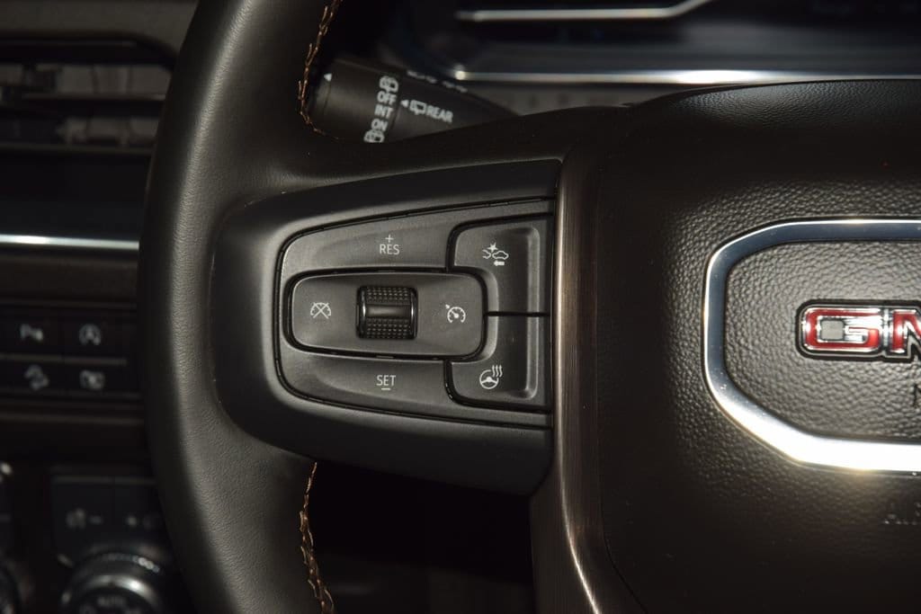 2024 GMC Yukon AT4 - Photo 39
