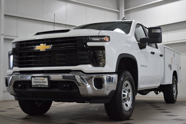 2025 Chevrolet Silverado 3500HD Work Truck photo 2