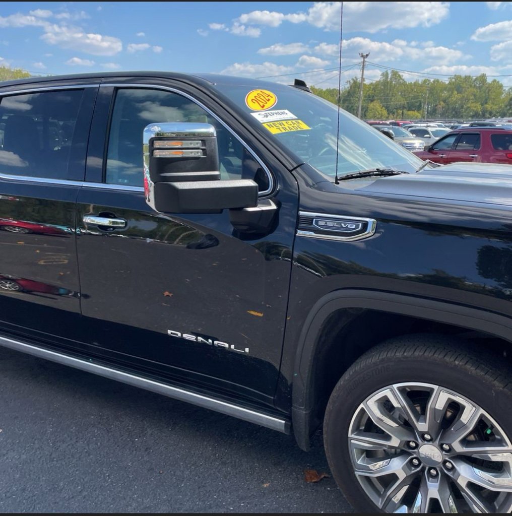 2024 Gmc Sierra Denali photo 2