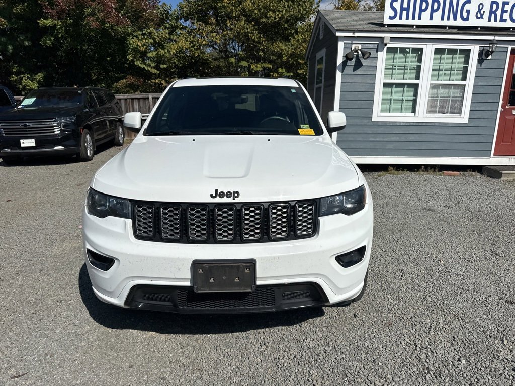 2018 Jeep Grand Cherokee Altitude photo 2