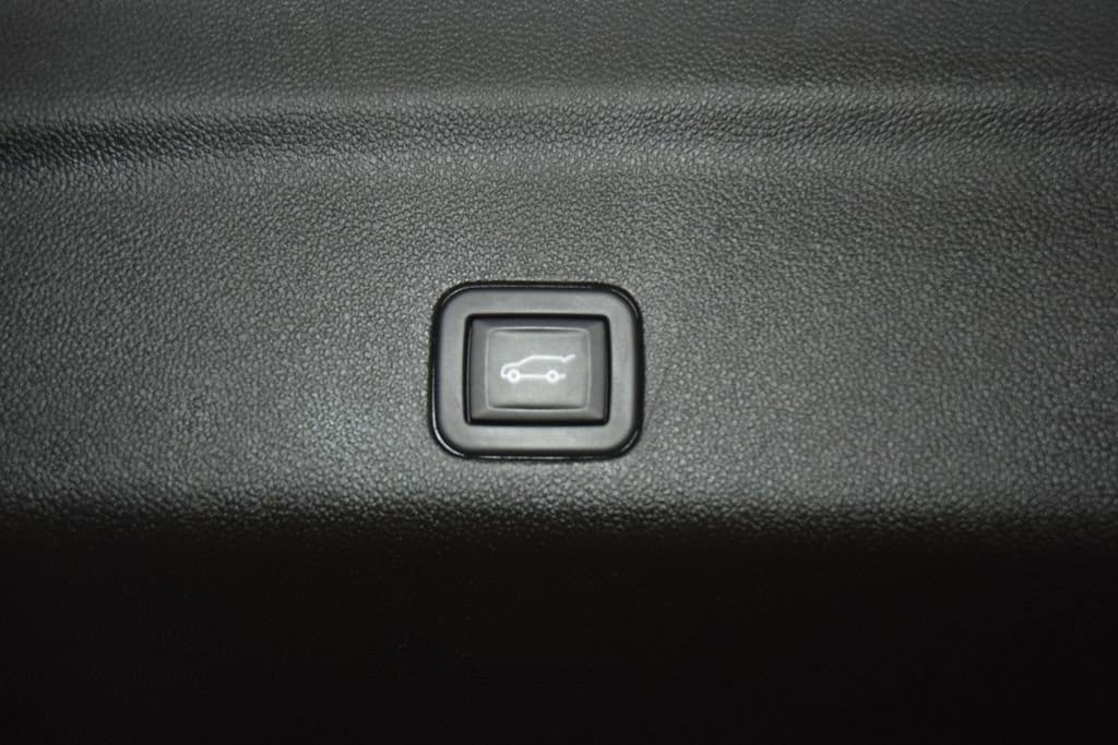 2024 GMC Yukon XL Denali - Photo 28