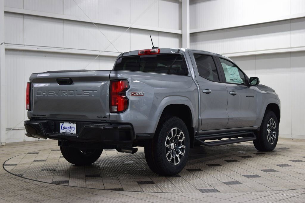 2026 Chevrolet Colorado Z71 - Photo 8